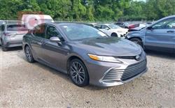 تۆیۆتا کامری